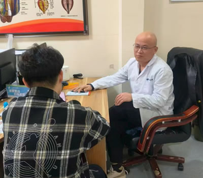 焦作市|男科医师高朋磊：守护男性健康，专业男科诊疗